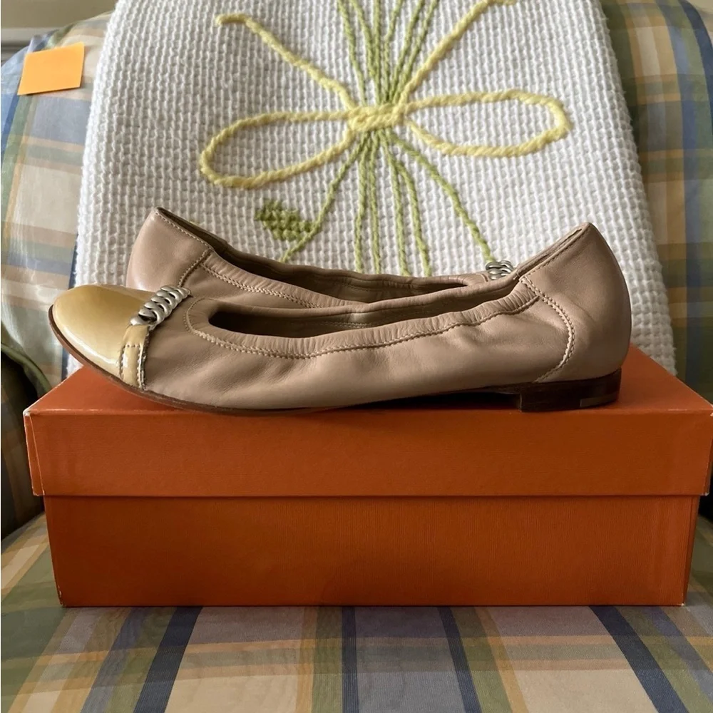 New Attilio Giusti Leombruni beige chain ballet flat shoes 9.5 - Picture 2 of 4